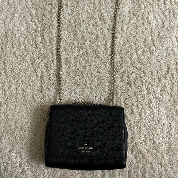 New Kate Spade Cross Body with Chain - Picture 2 of 6